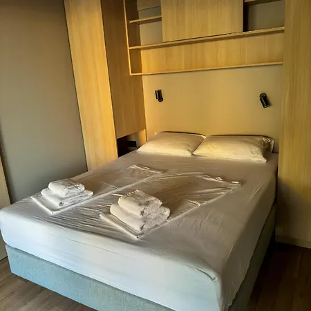 Ahil 10 Tatil Evi