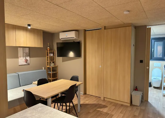 Ahil 10 Дом отдыха Пакоштане